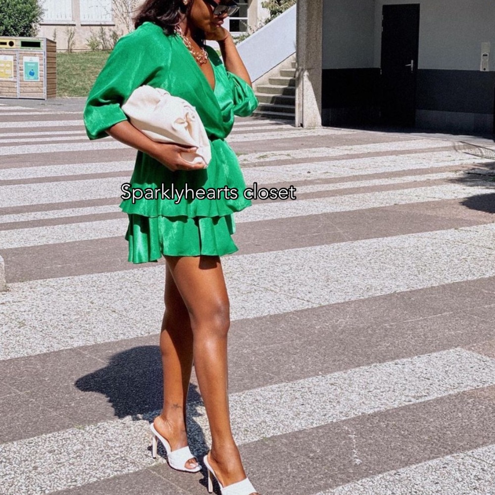 New Zara Ruffled Dress - Picture 3 of 12